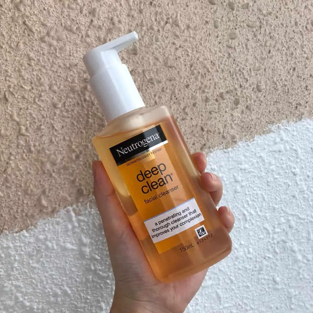 sữa rửa mặt dành cho da khô mụn