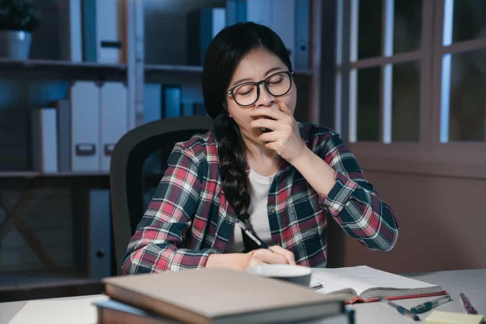 Đâu là các loại thuốc bổ cho người thức đêm học bài