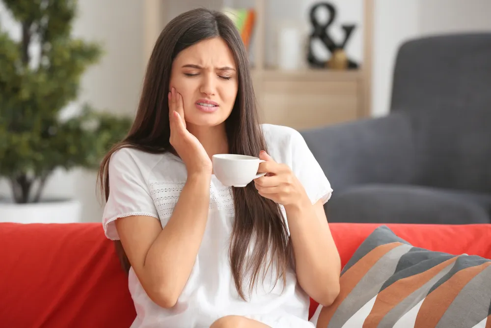 nhược điểm máng tẩy trắng răng