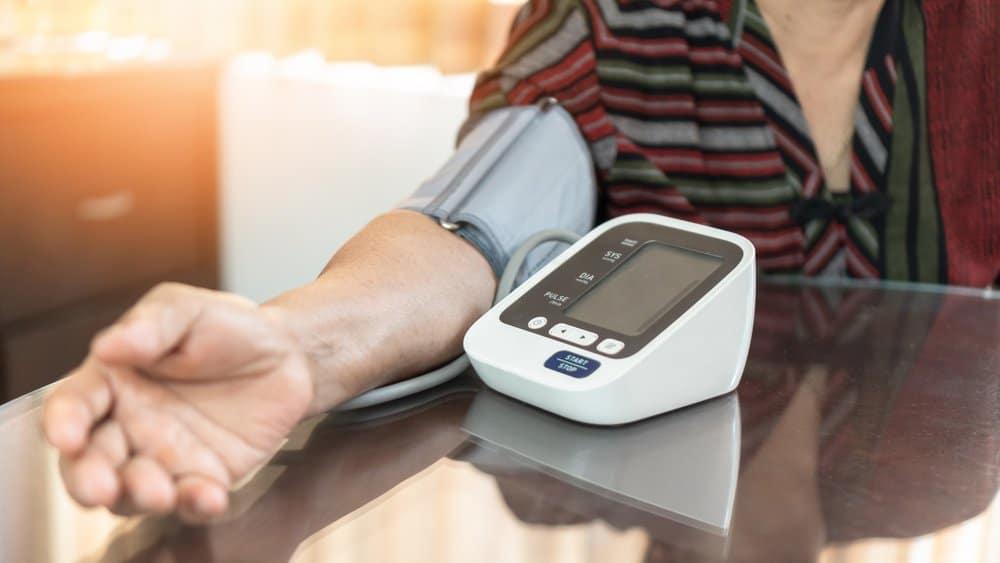 đau tim nên làm gì