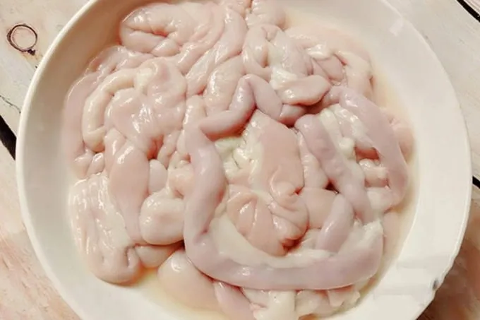 lòng lợn - lòng xào dưa chua