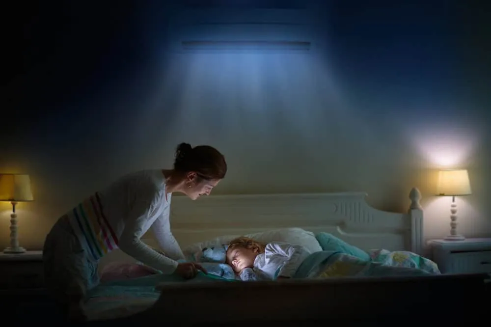 Trẻ bị sốt có nên nằm điều hòa không?