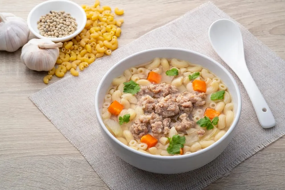 Cách nấu nui cho bé 1 tuổi