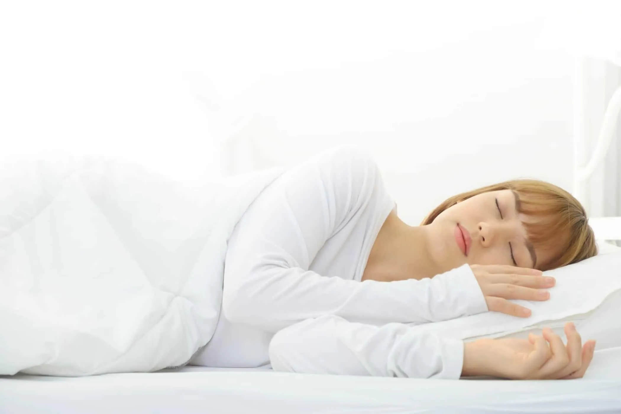 buồn ngủ nhưng ngủ không được do ngủ trưa quá nhiều