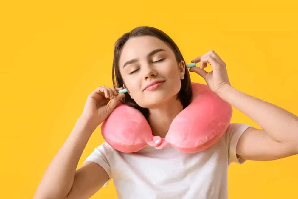 ù tai khi đi máy bay