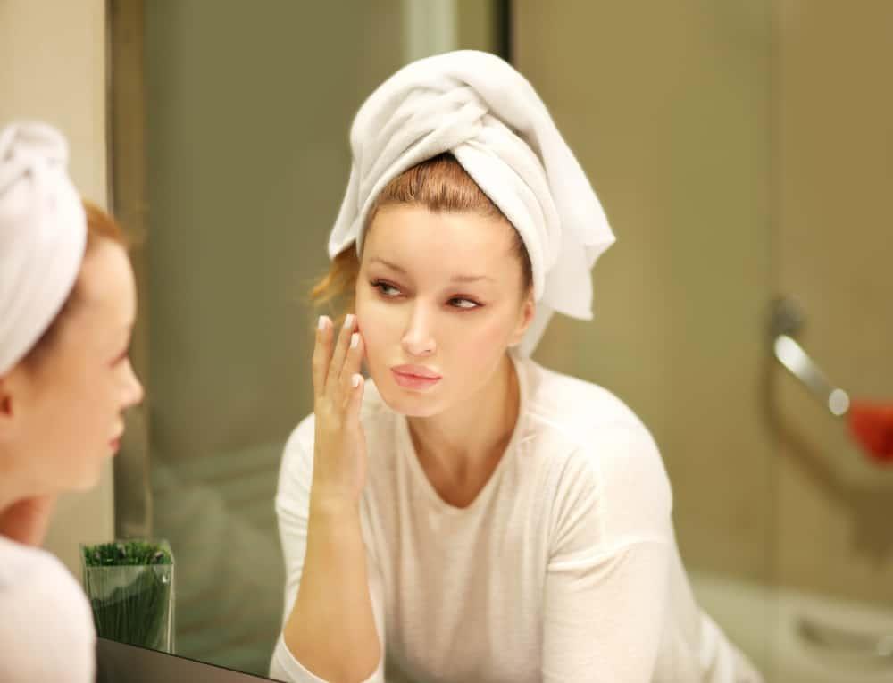 rửa mặt bằng sữa tươi không đường