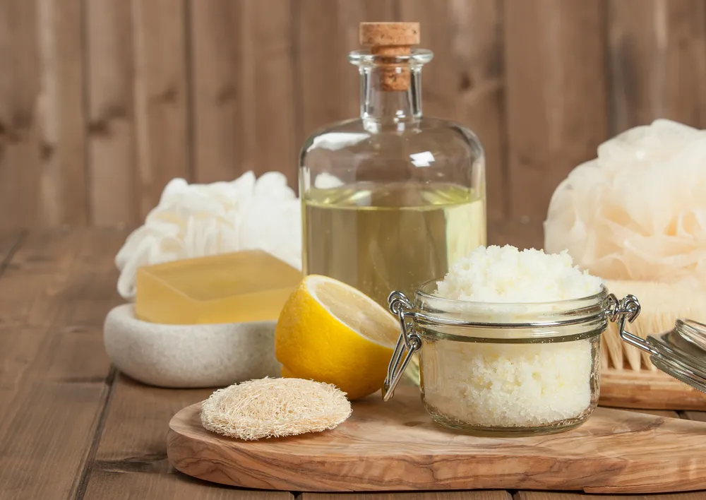 tẩy da chết bằng dầu dừa và đường