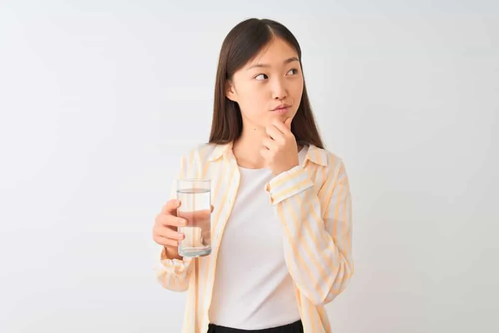 tụt huyết áp uống nước đường được không?