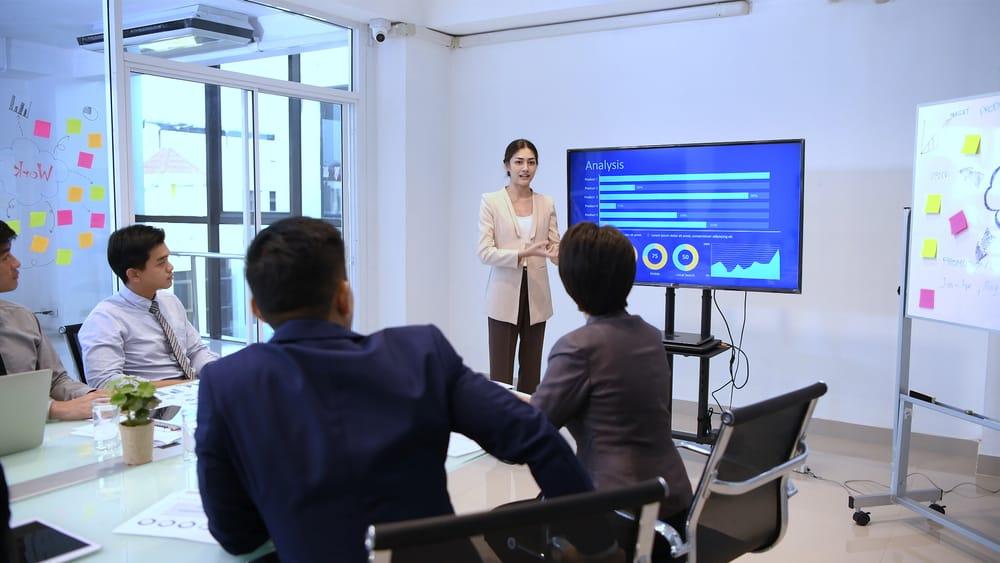 kỹ năng thuyết trình trước đám đông