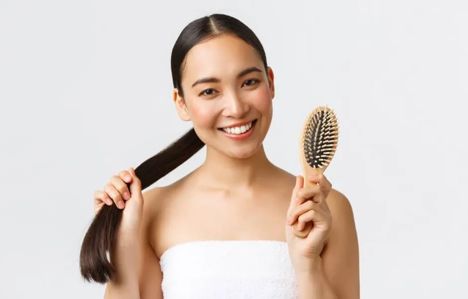 Tóc rụng nhiều ở nữ phải làm sao để ngăn ngừa?