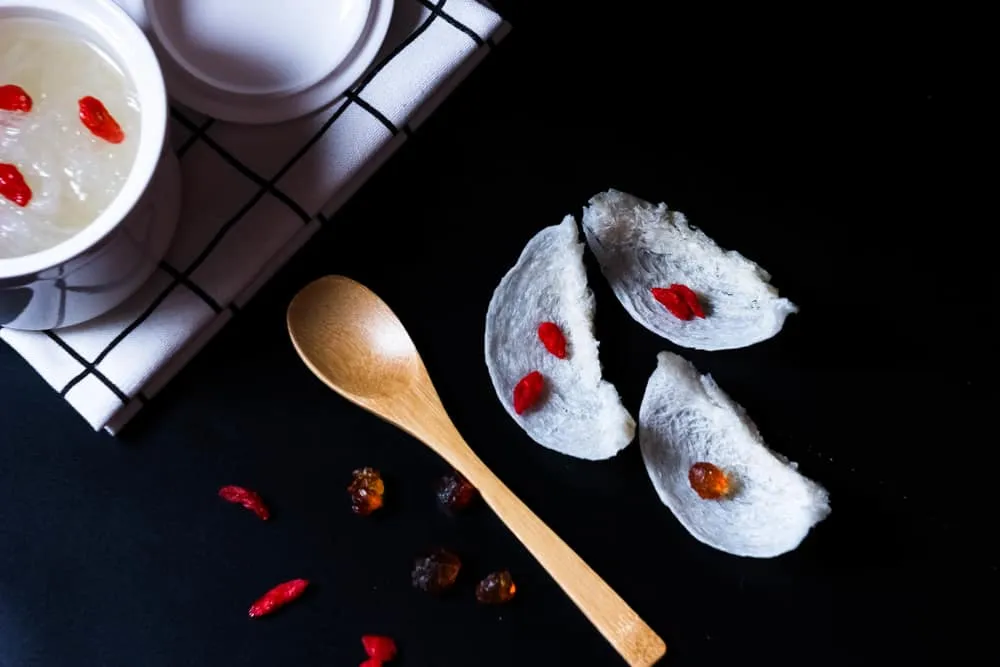 cách chưng yến với táo đỏ