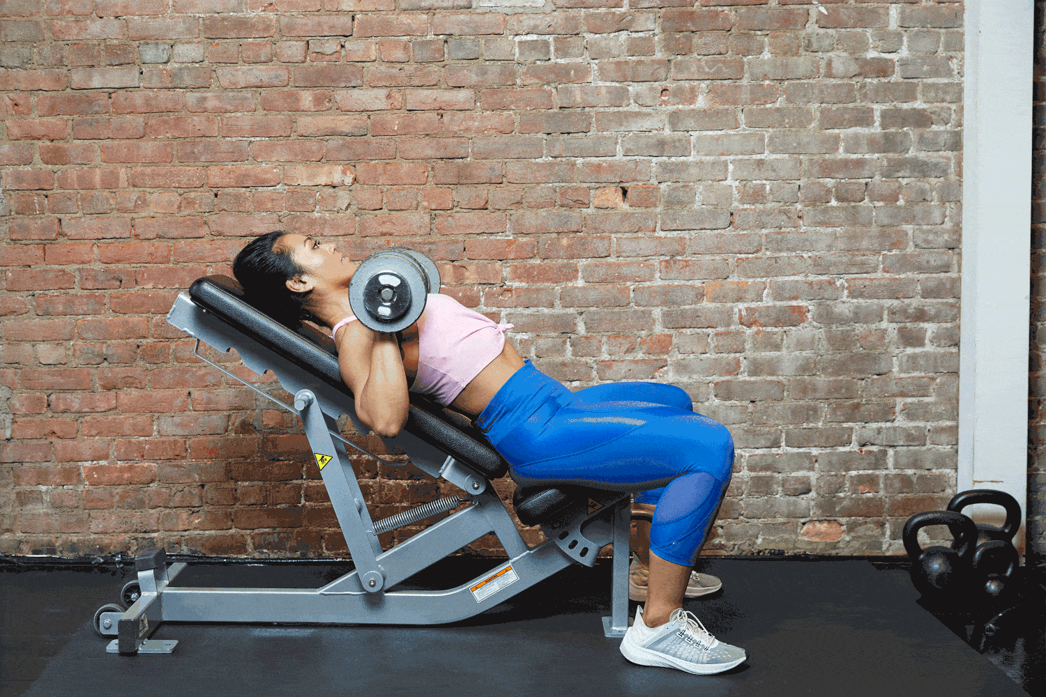 Đẩy ngực dốc nghiêng - Incline Dumbbell bench press