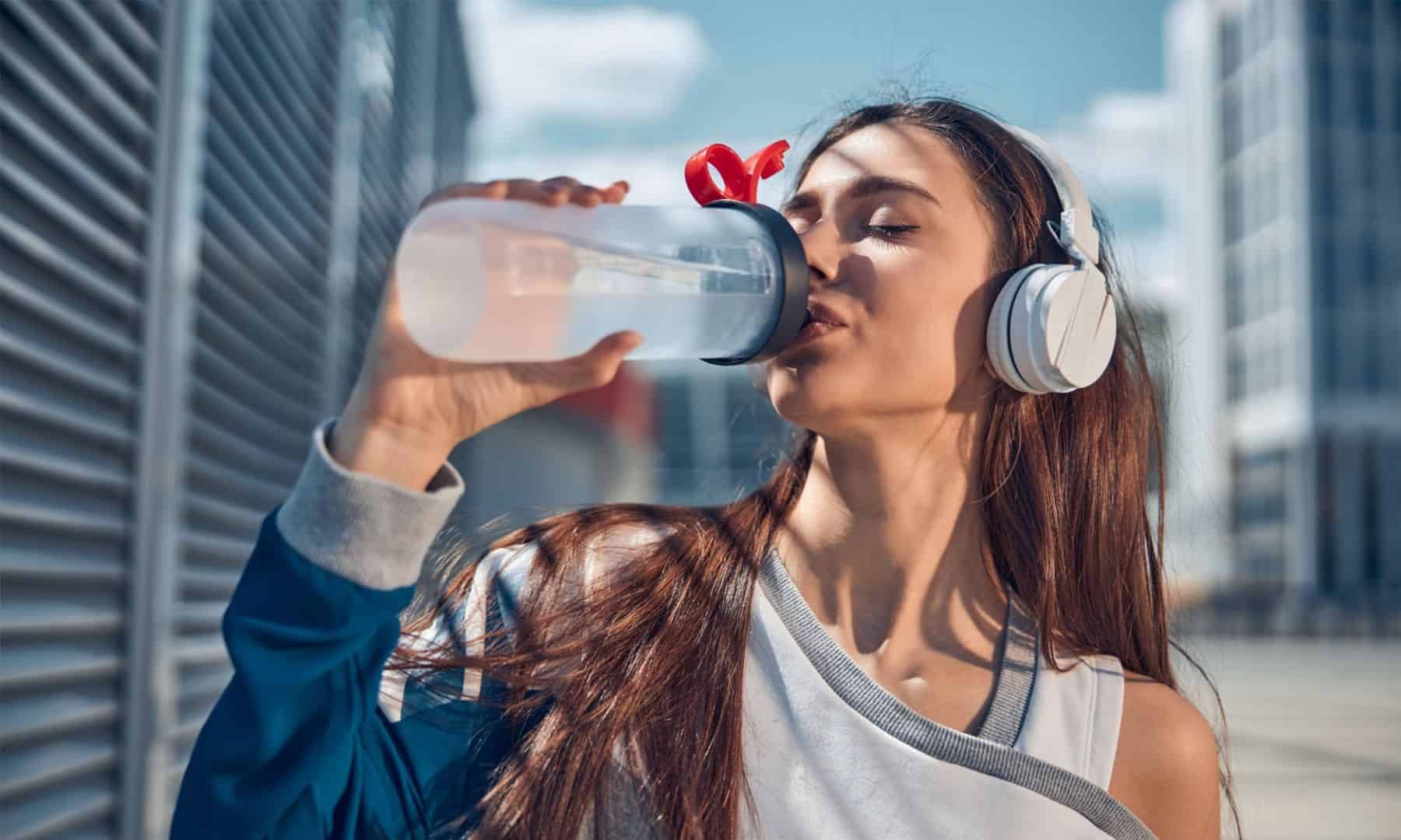 Uống đủ nước