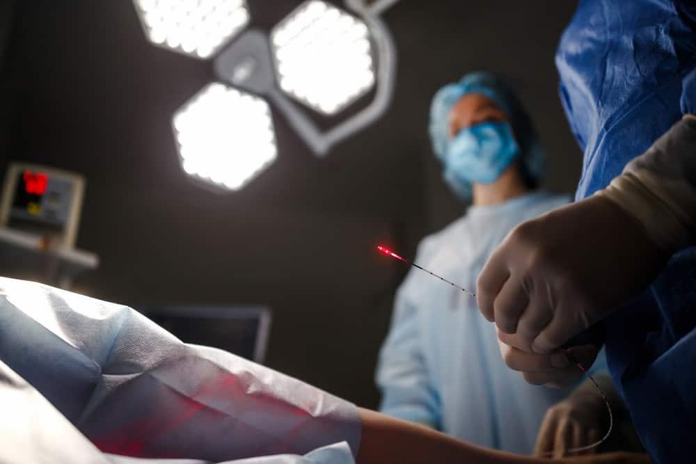 cắt trĩ bằng laser bao nhiêu tiền