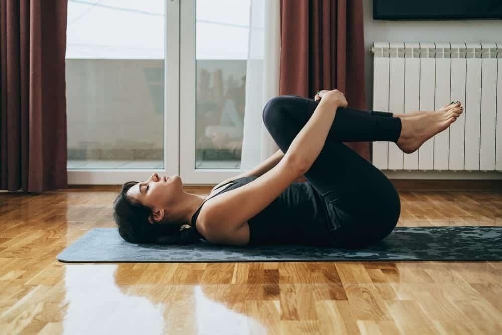 cách giảm đau hông phải 2