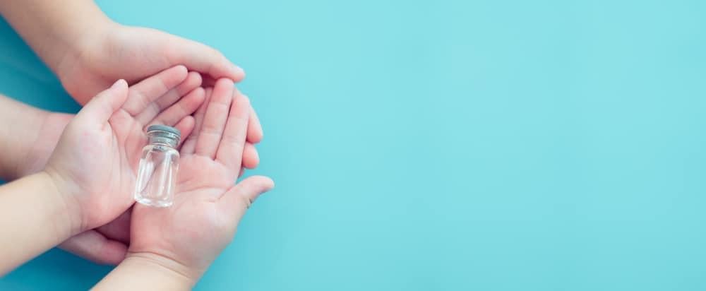 cách phòng tránh bệnh tay chân miệng cho trẻ: vaccine phòng bệnh