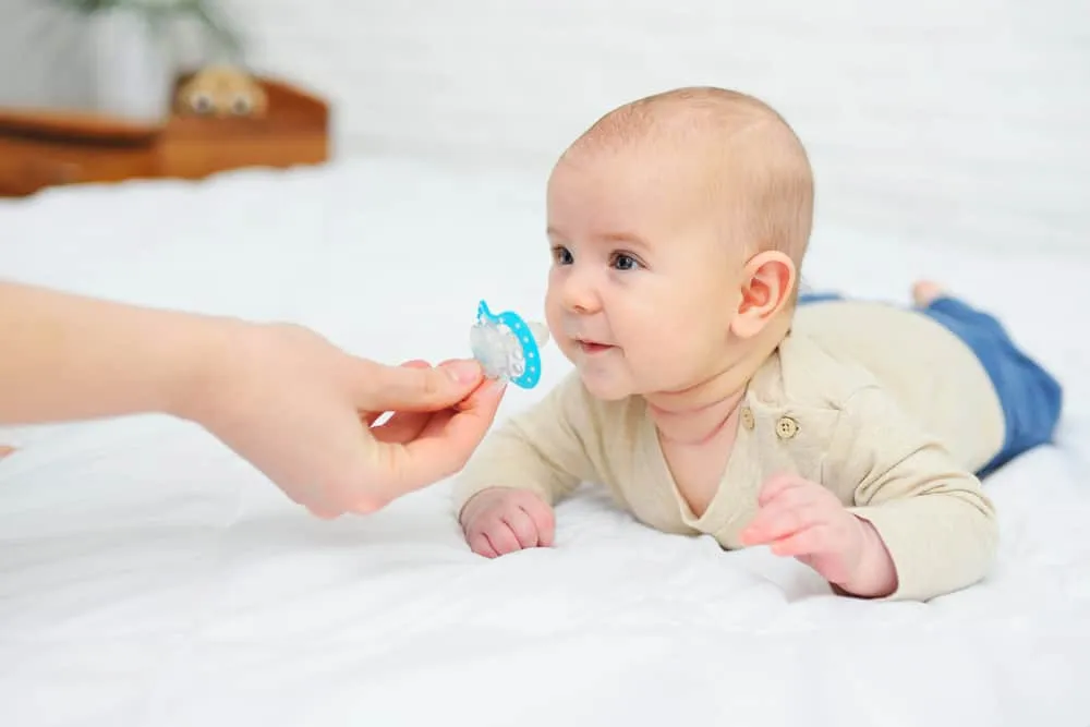 tuần khủng hoảng của bé  