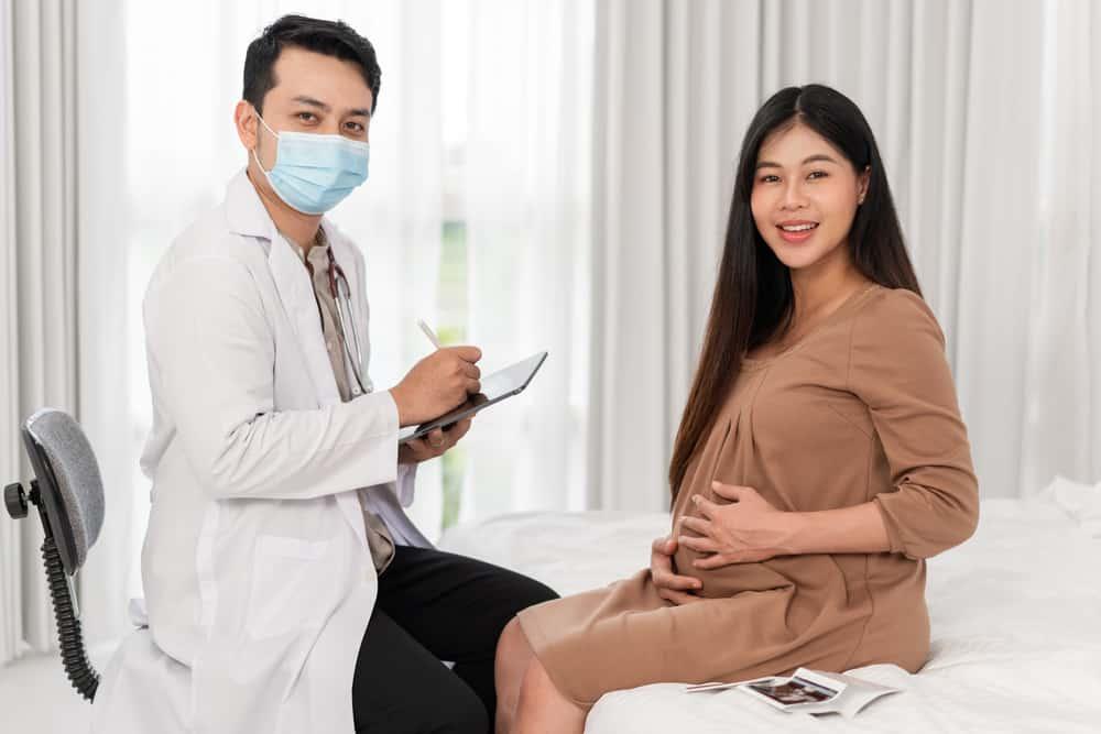 bệnh tay chân miệng có lây cho bà bầu không