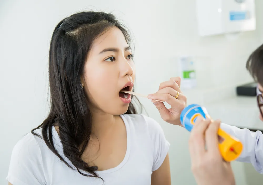 Tình trạng lưỡi nổi hạt trắng