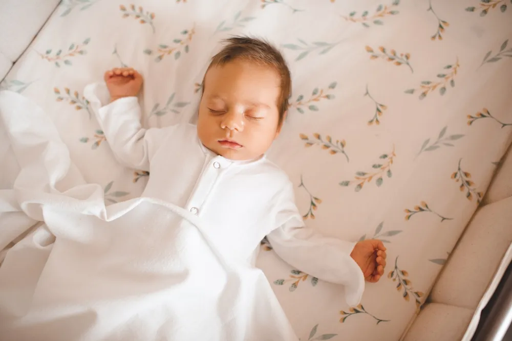 Tư thế ngủ của trẻ sơ sinh