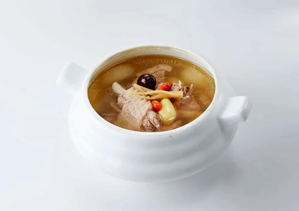 gà hầm hạt sen cho bà bầu