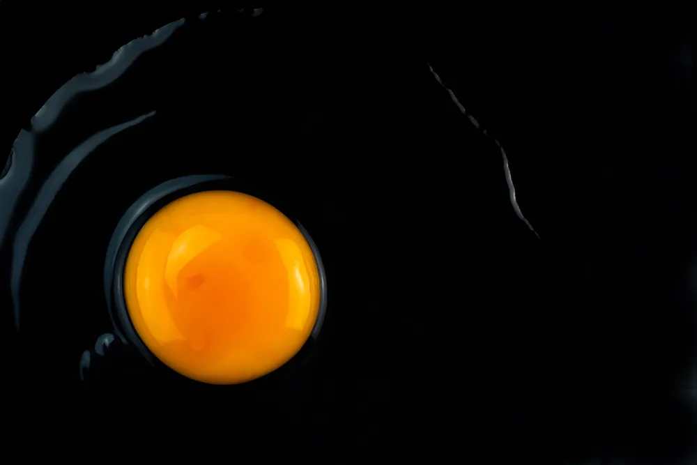 đắp mặt nạ trứng gà mật ong hàng ngày