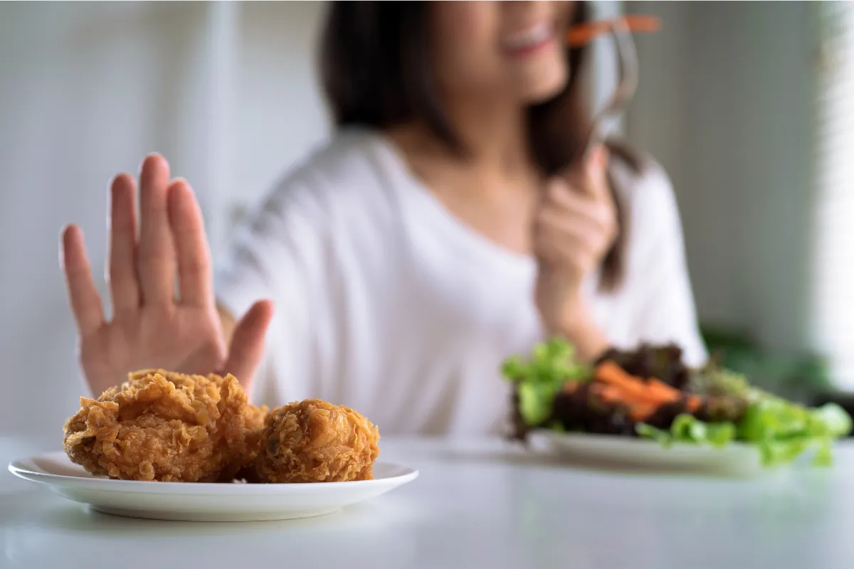 Nhịn ăn tối có giảm cân không?