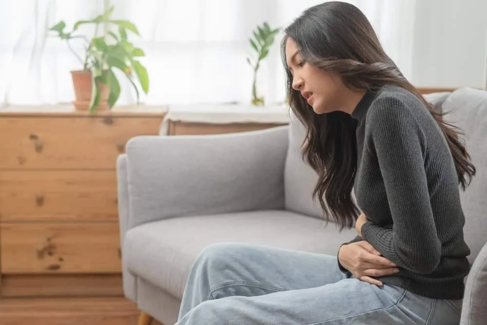 cách chữa ngộ độc thực phẩm tại nhà và khi nào nên đến gặp bác sĩ