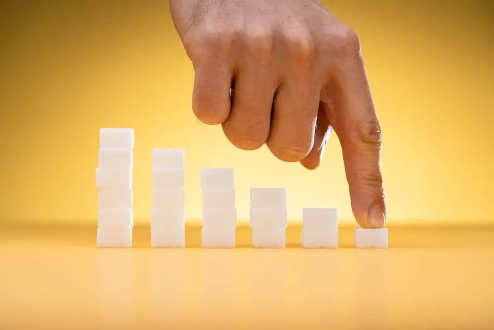 Hạ đường huyết nên ăn gì? Tuân thủ quy tắc 15-15