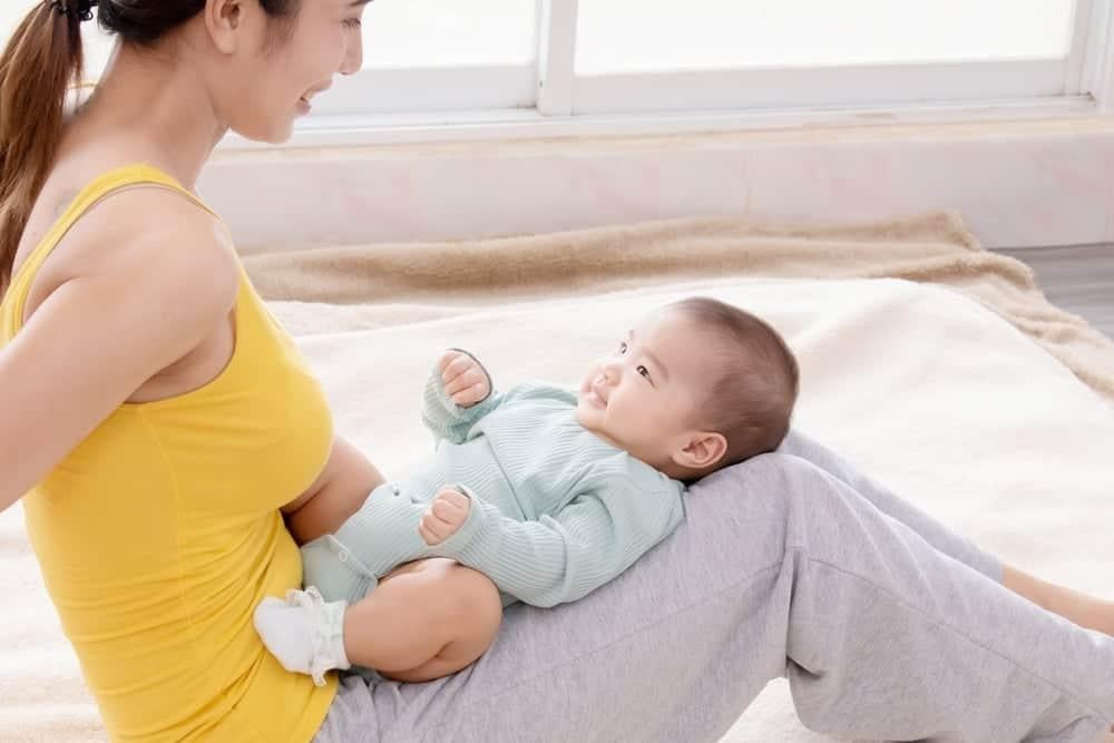 trẻ sơ sinh có cần bổ sung DHA không