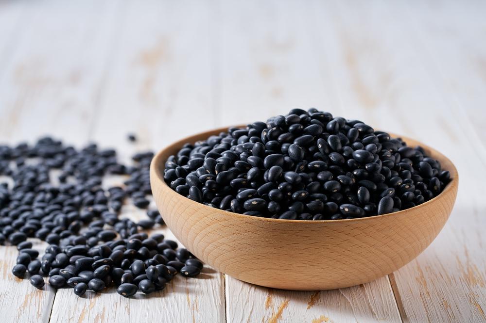 đậu đen nấu cháo cho bé ăn dặm bổ dưỡng