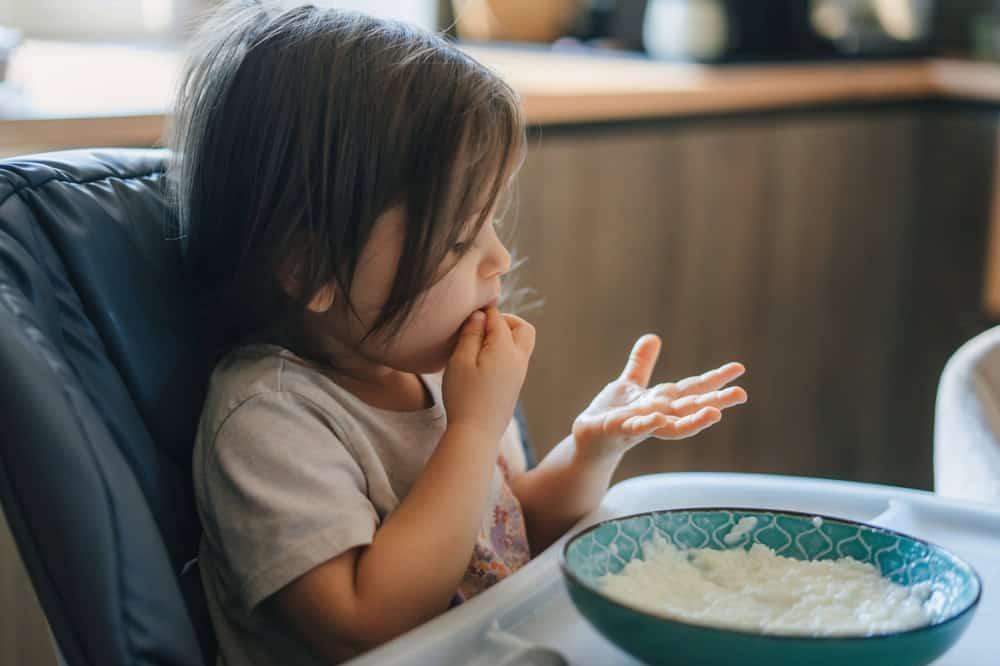 cách nấu cháo hải sản cho bé ăn dặm