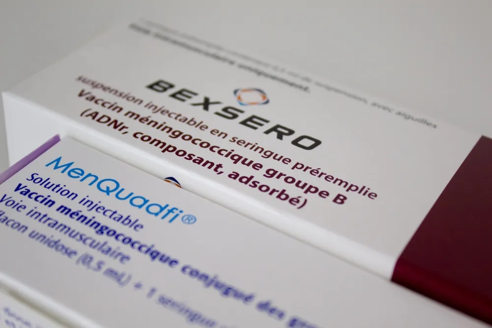 Bên cạnh vắc xin Mengoc BC, còn nhiều loại vắc xin được sử dụng để phòng bệnh viêm màng não mô cầu theo từng chủng vi khuẩn.