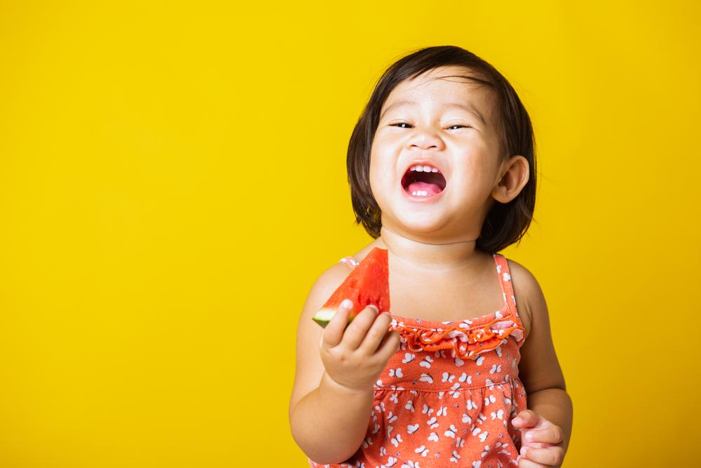 cách xử trí khi bé ăn dặm đi ngoài nhiều lần