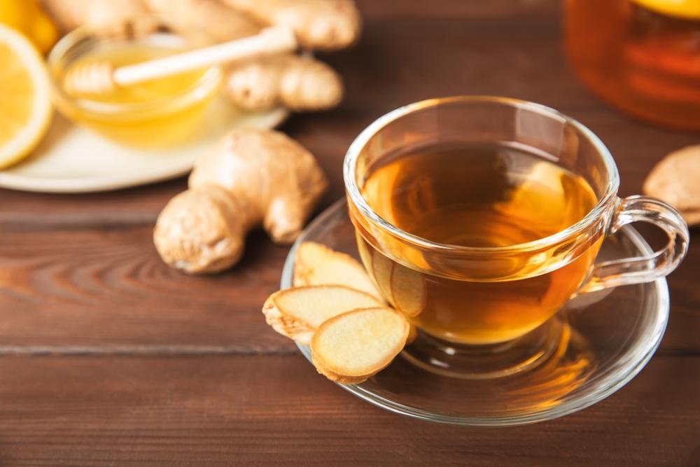 bị đầy bụng khó tiêu nên uống trà gừng