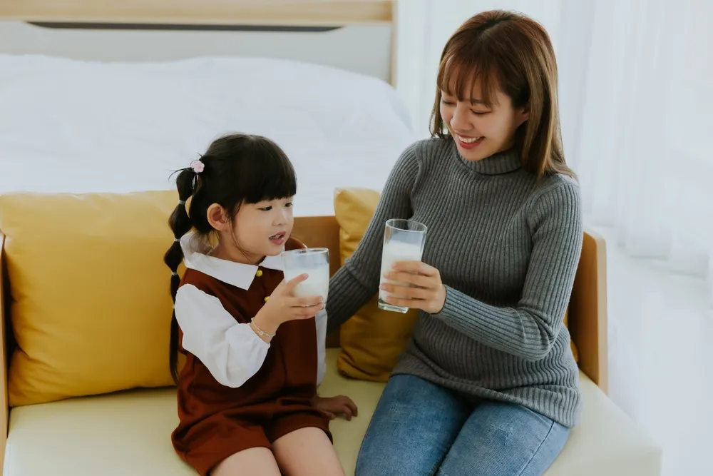 phòng tránh bệnh mùa nắng nóng cho trẻ
