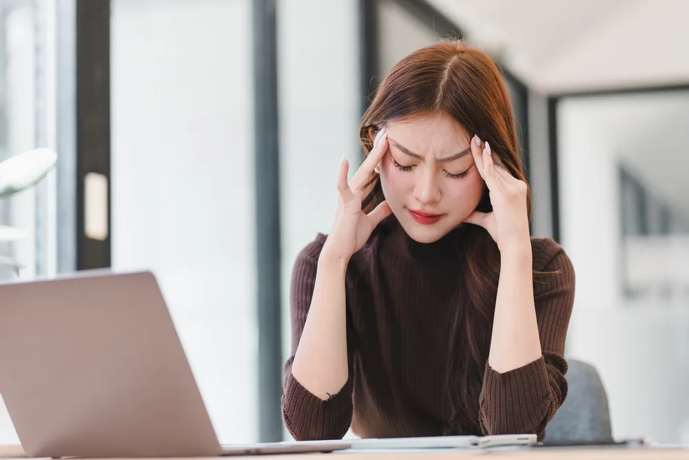 4 Dấu hiệu stress công việc đang gây ảnh hưởng đến sức khỏe